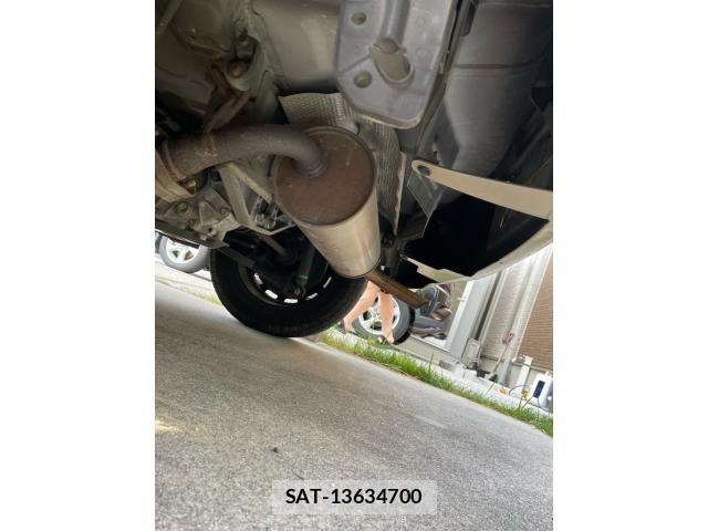 Toyota PORTE 2013-01 8850363-21
