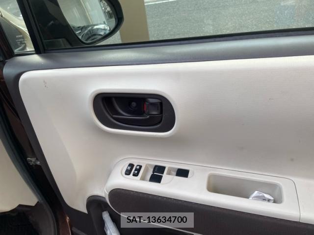 Toyota PORTE 2013-01 8850363-7