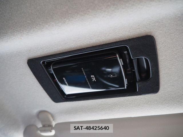 Mazda PREMACY 2013-05 6016117-17
