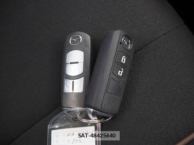 Mazda PREMACY 2013-05 6016117-18