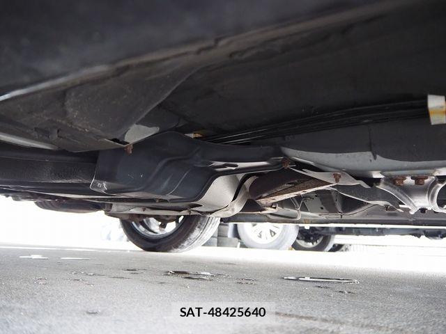 Mazda PREMACY 2013-05 6016117-21