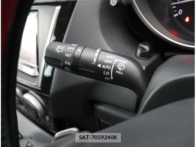 Mazda PREMACY 2013-05 6246677-16