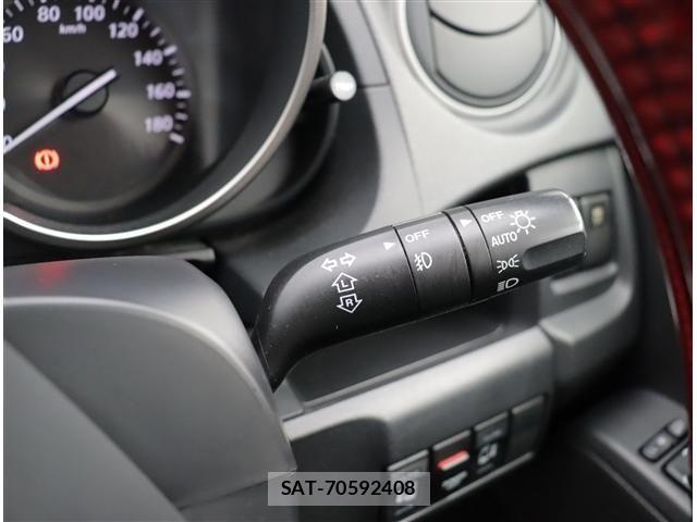 Mazda PREMACY 2013-05 6246677-17