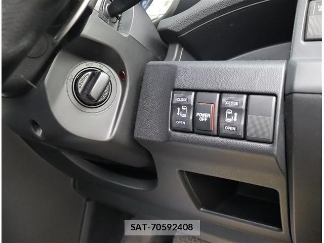 Mazda PREMACY 2013-05 6246677-18