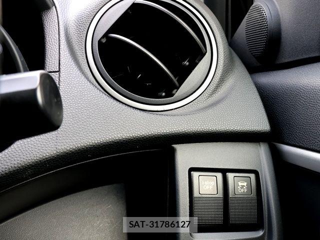 Mazda PREMACY 2014-01 6677501-23