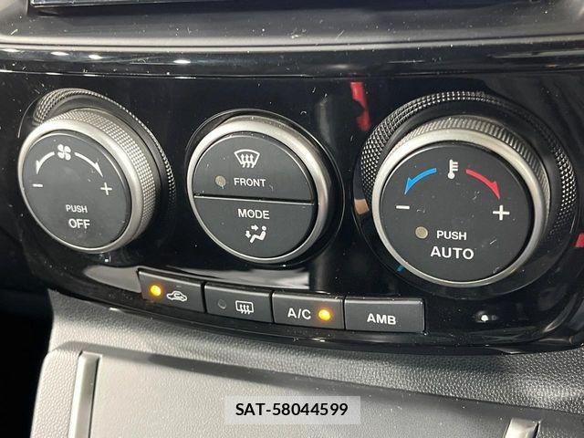 Mazda PREMACY 2014-01 6816572-5
