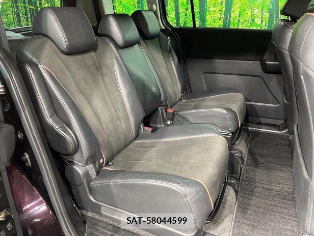 Mazda PREMACY 2014-01 6816572-8