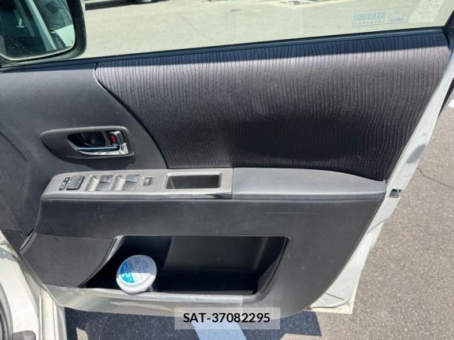 Mazda PREMACY 2010-06 6903353-13