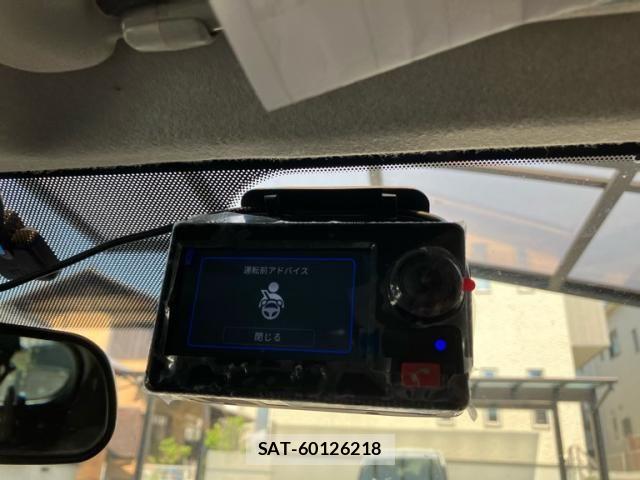 Mazda PREMACY 2011-09 7021241-12
