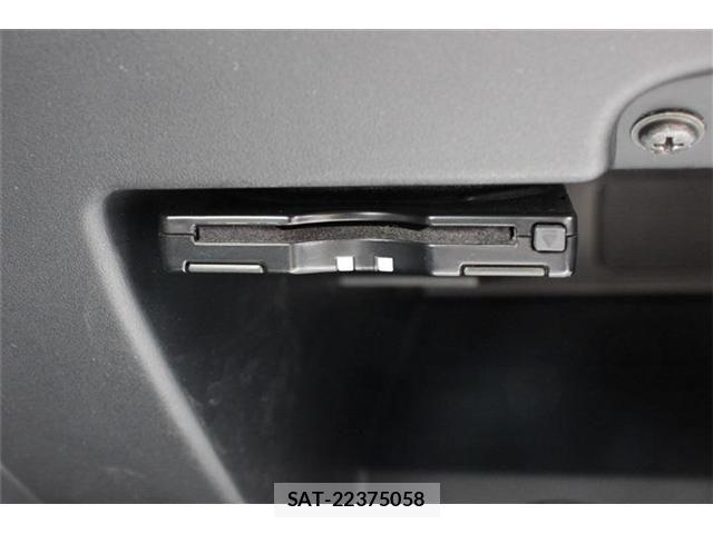 Mazda PREMACY 2017-07 7060229-5