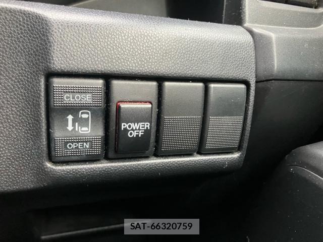 Mazda PREMACY 2014-05 7223587-16