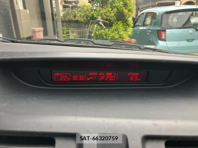 Mazda PREMACY 2014-05 7223587-17