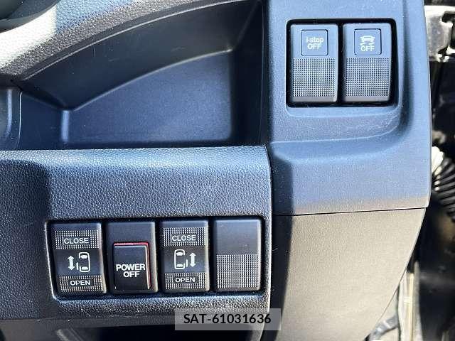Mazda PREMACY 2013-06 7223585-6