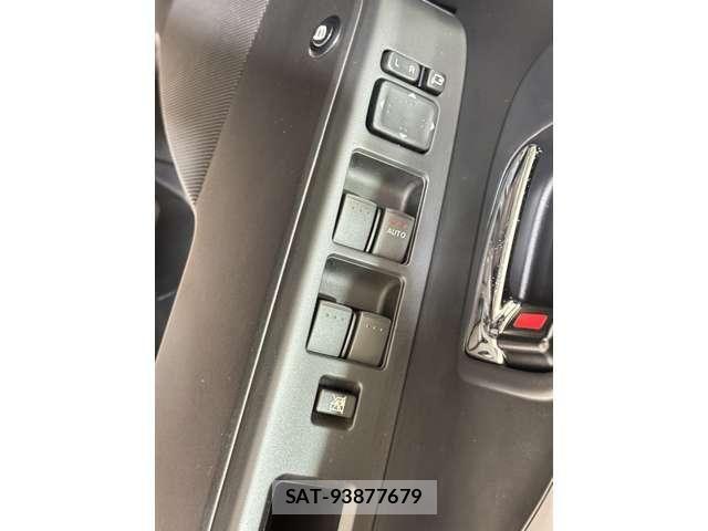 Mazda PREMACY 2013-09 7223590-14