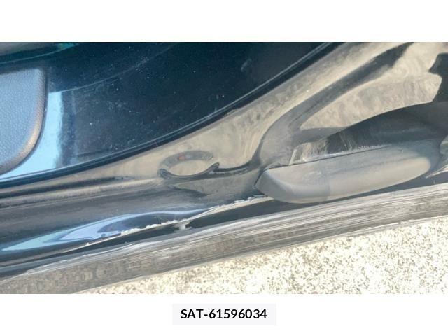 Mazda PREMACY 2017-12 7223591-27