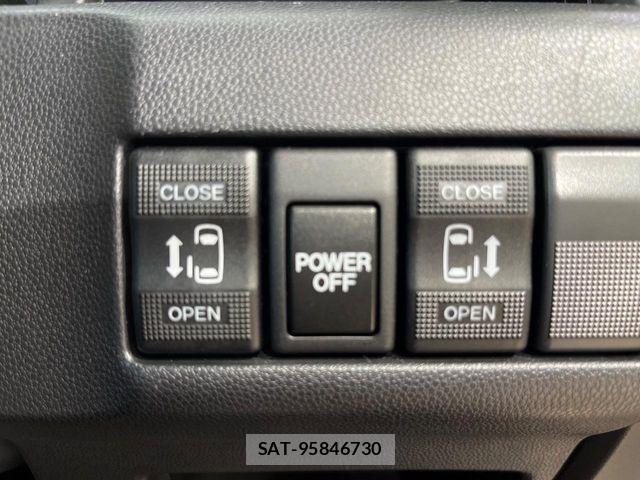 Mazda PREMACY 2015-03 7223589-4