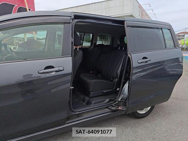 Mazda PREMACY 2017-04 7223588-9