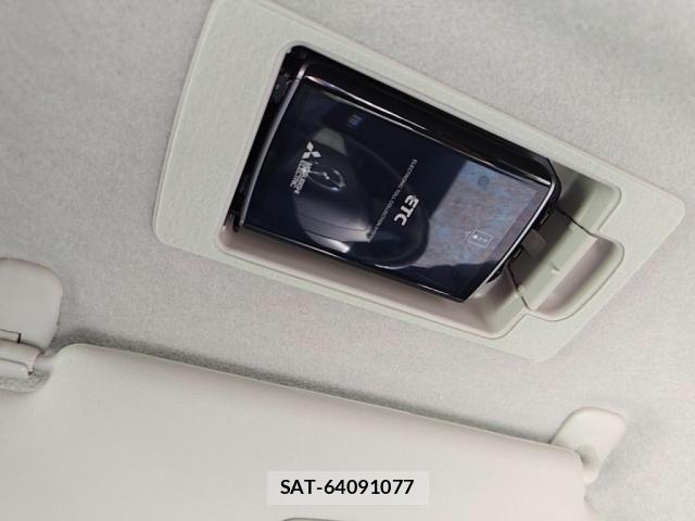 Mazda PREMACY 2017-04 7223588-18