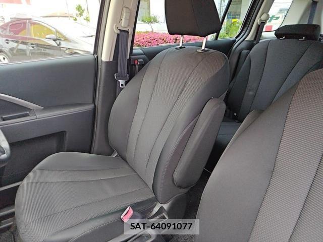 Mazda PREMACY 2017-04 7223588-24