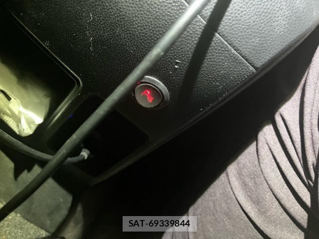 Mazda PREMACY 2013-09 7272706-18