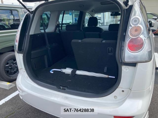 Mazda PREMACY 2006-03 7329389-11