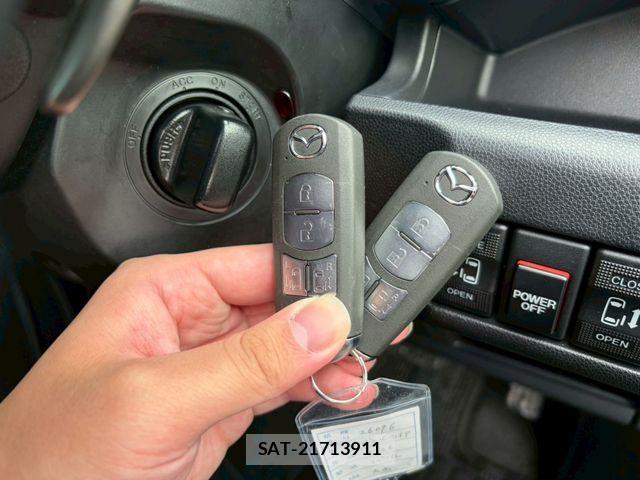 Mazda PREMACY 2013-04 7329386-12
