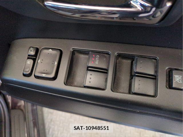 Mazda PREMACY 2013-04 7329385-29