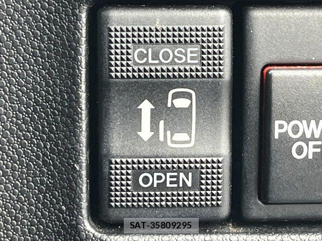 Mazda PREMACY 2010-08 7359306-6