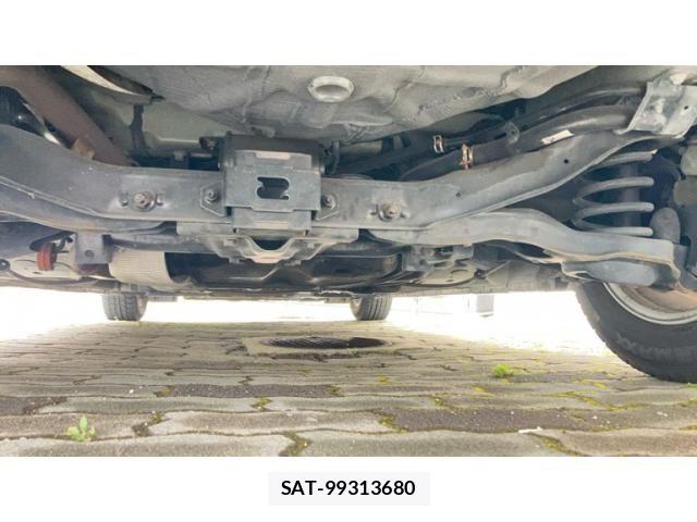 Mazda PREMACY 2011-09 7393549-8
