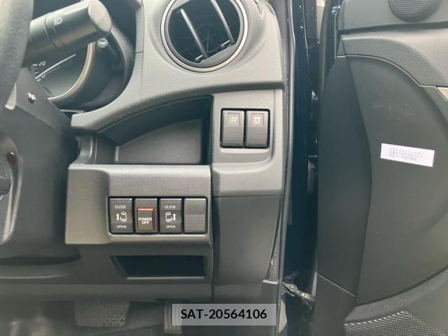 Mazda PREMACY 2014-02 7456803-14