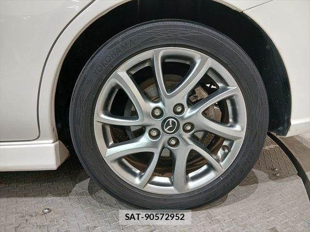 Mazda PREMACY 2017-06 7456801-29