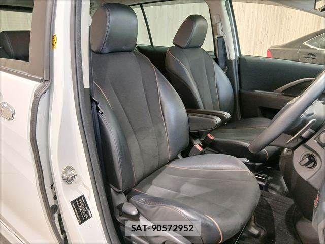 Mazda PREMACY 2017-06 7456801-6