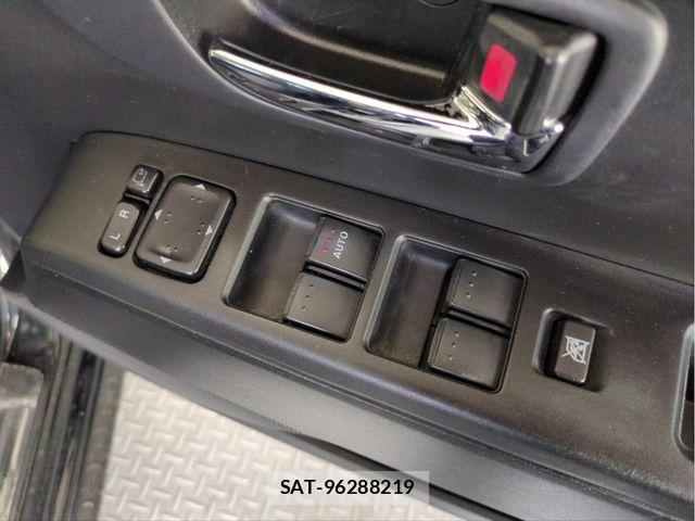 Mazda PREMACY 2015-02 7502246-29