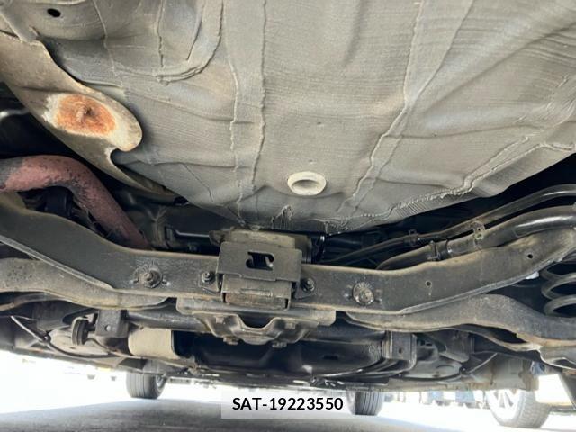 Mazda PREMACY 2011-07 7619199-11