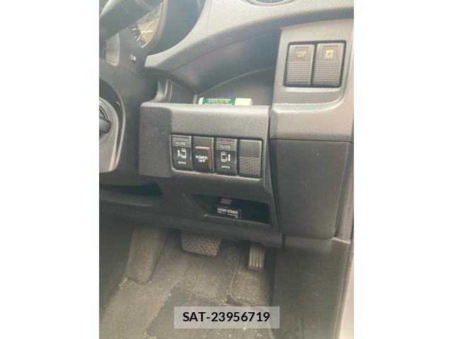 Mazda PREMACY 2011-09 7727253-16