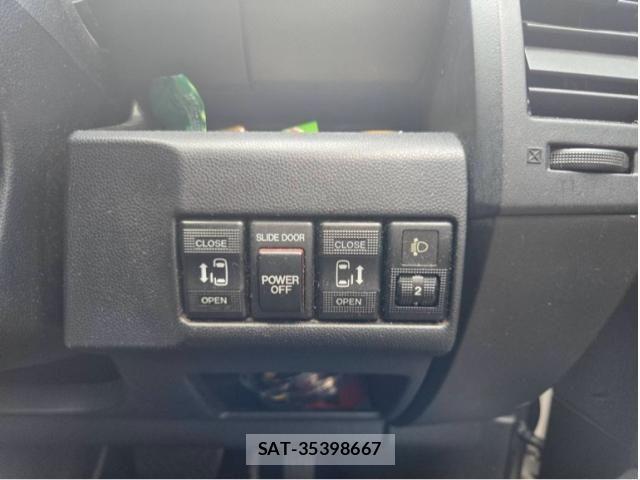 Mazda PREMACY 2008-11 7878804-10