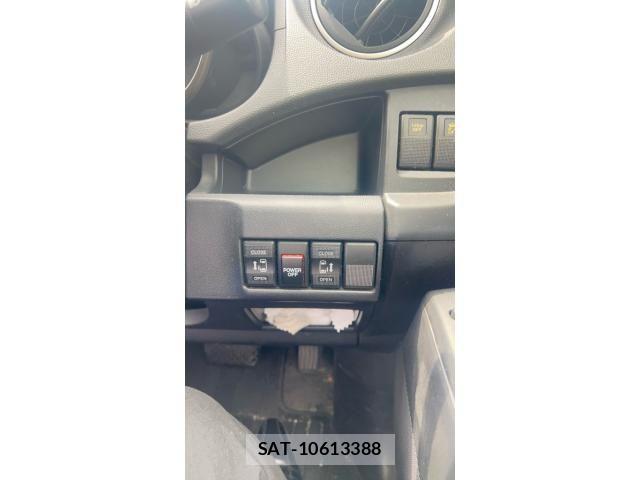 Mazda PREMACY 2012-04 8037628-16