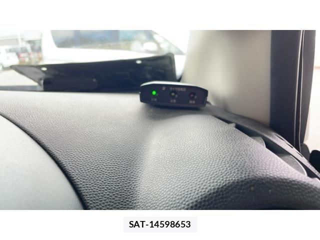 Mazda PREMACY 2014-02 8037629-14