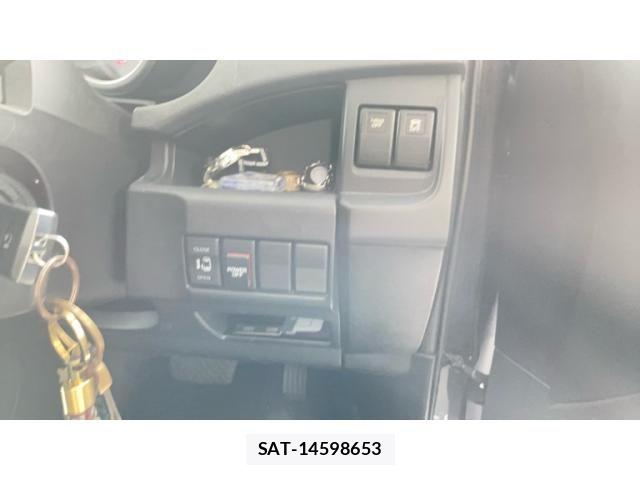 Mazda PREMACY 2014-02 8037629-7