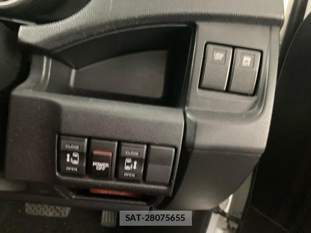 Mazda PREMACY 2014-06 8075132-14