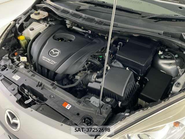 Mazda PREMACY 2015-12 8075131-11