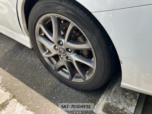 Mazda PREMACY 2013-08 8209563-9