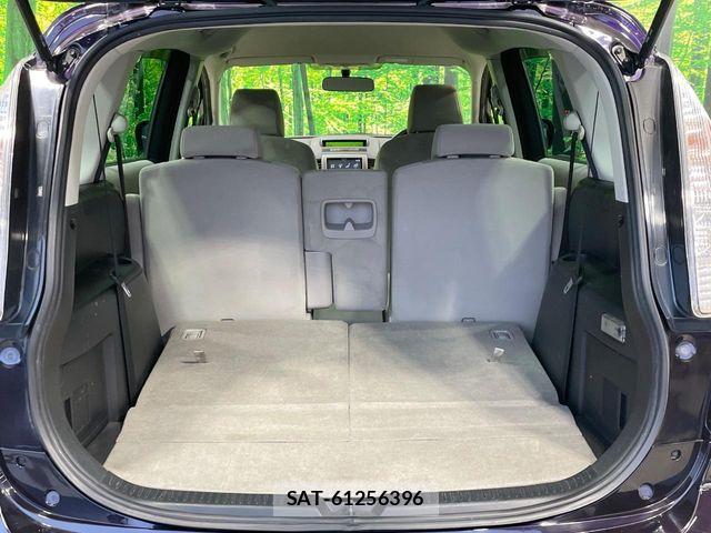 Mazda PREMACY 2007-09 8209564-9