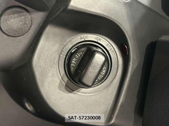 Mazda PREMACY 2015-02 8209560-11