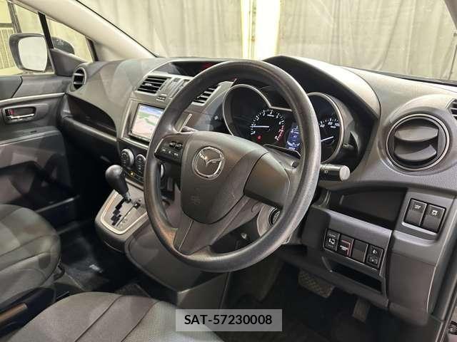 Mazda PREMACY 2015-02 8209560-8