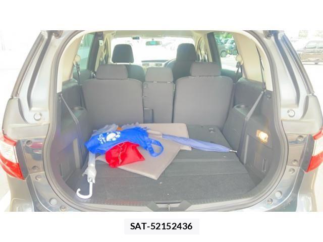 Mazda PREMACY 2012-04 8231312-7