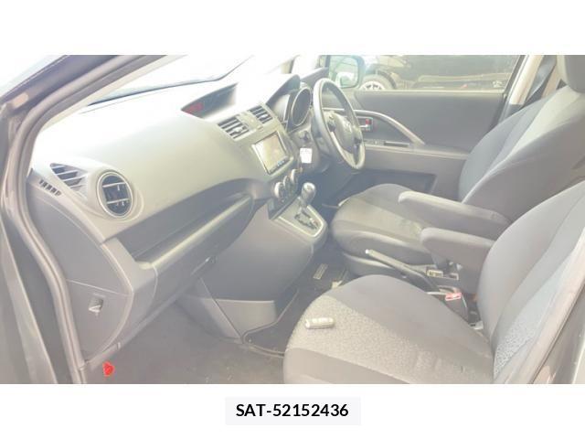 Mazda PREMACY 2012-04 8231312-8