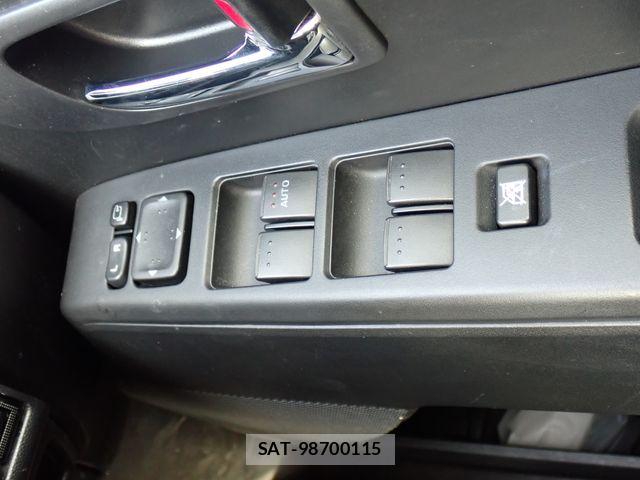 Mazda PREMACY 2015-12 8246342-17