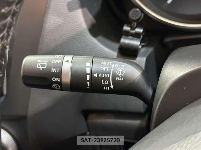 Mazda PREMACY 2011-06 8246343-12