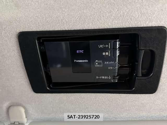 Mazda PREMACY 2011-06 8246343-16